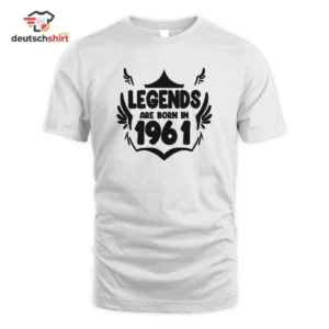 Legenden sind 1961 geboren: Retro Geburtstags Bio T-Shirt getragen von Julia Schröder