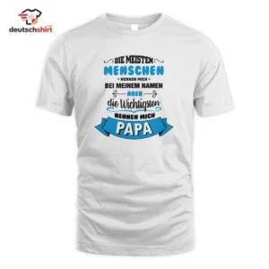 Papa Spruch für den besten Vater Bio T-Shirt Merch getragen von Tim Becker