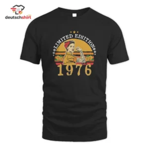 Vintage 1976 Merch T-Shirt: Limited Edition Geburtstagsgeschenk getragen von Florian Klein